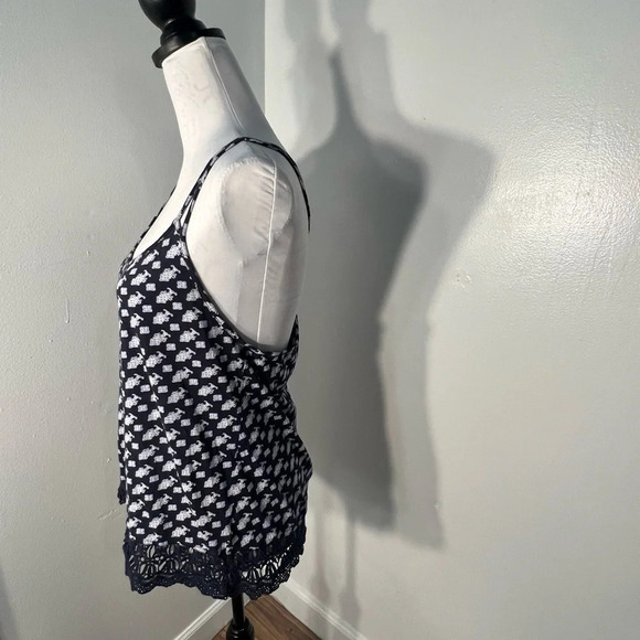 American eagle outfitters M string racer back tank top with embroidered lace hem - Picture 3 of 6